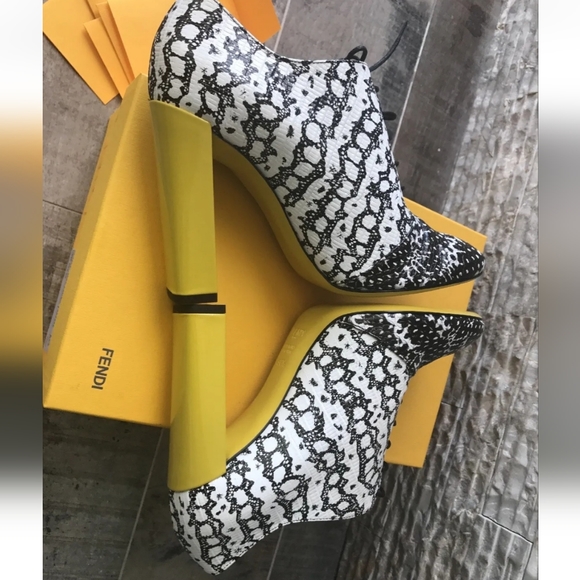 FENDI Bootie/Heels - Picture 3 of 7